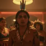Actores diversos en una escena de cine mexicano independiente, representando la riqueza cultural y el desafío a los estereotipos.